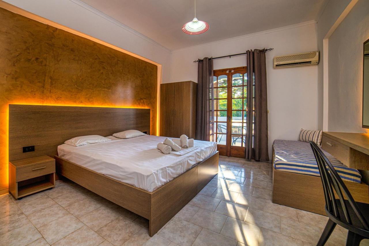 Amarylis Beachfront Studios Amoudi Luaran gambar