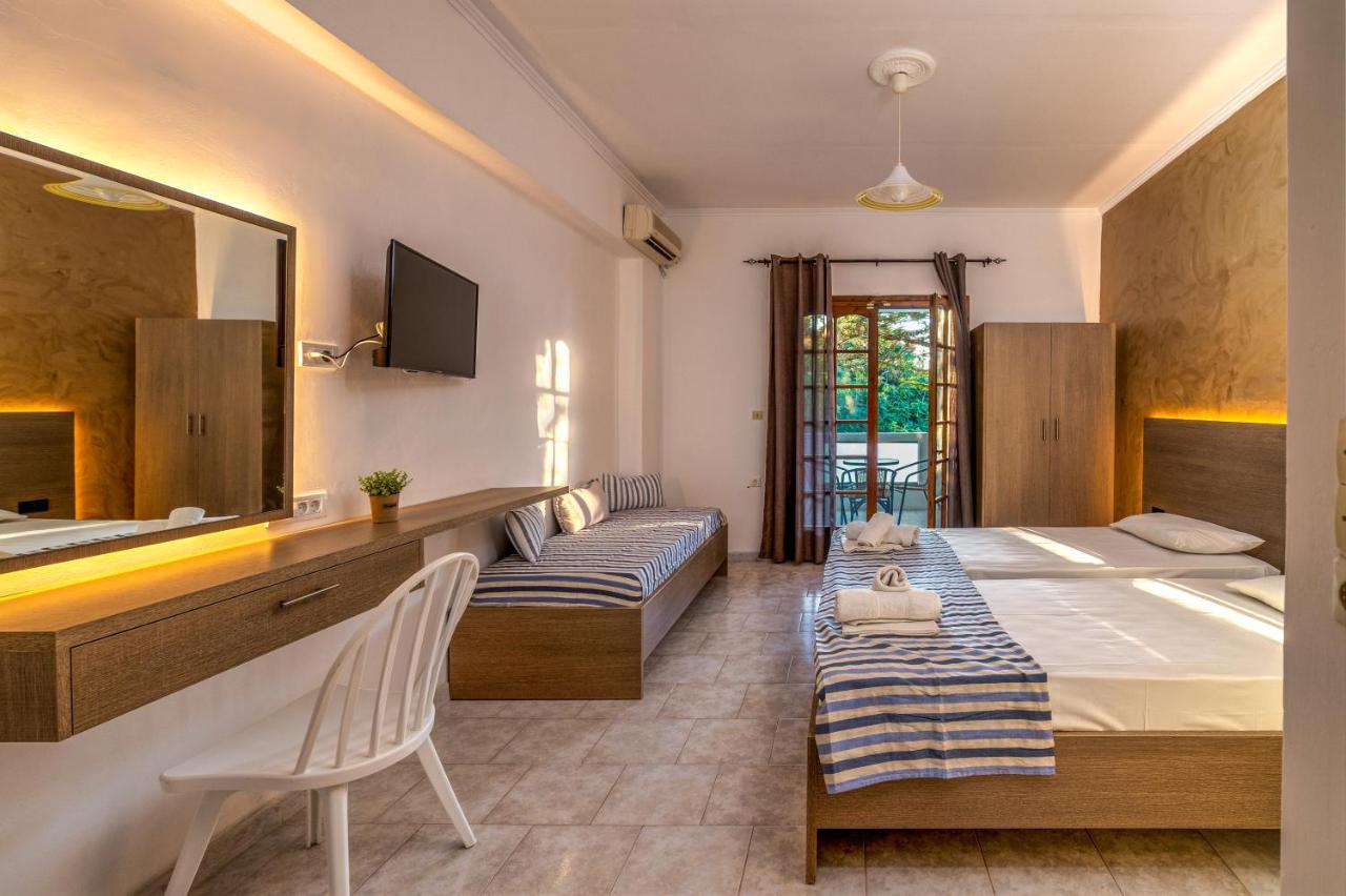Amarylis Beachfront Studios Amoudi Luaran gambar