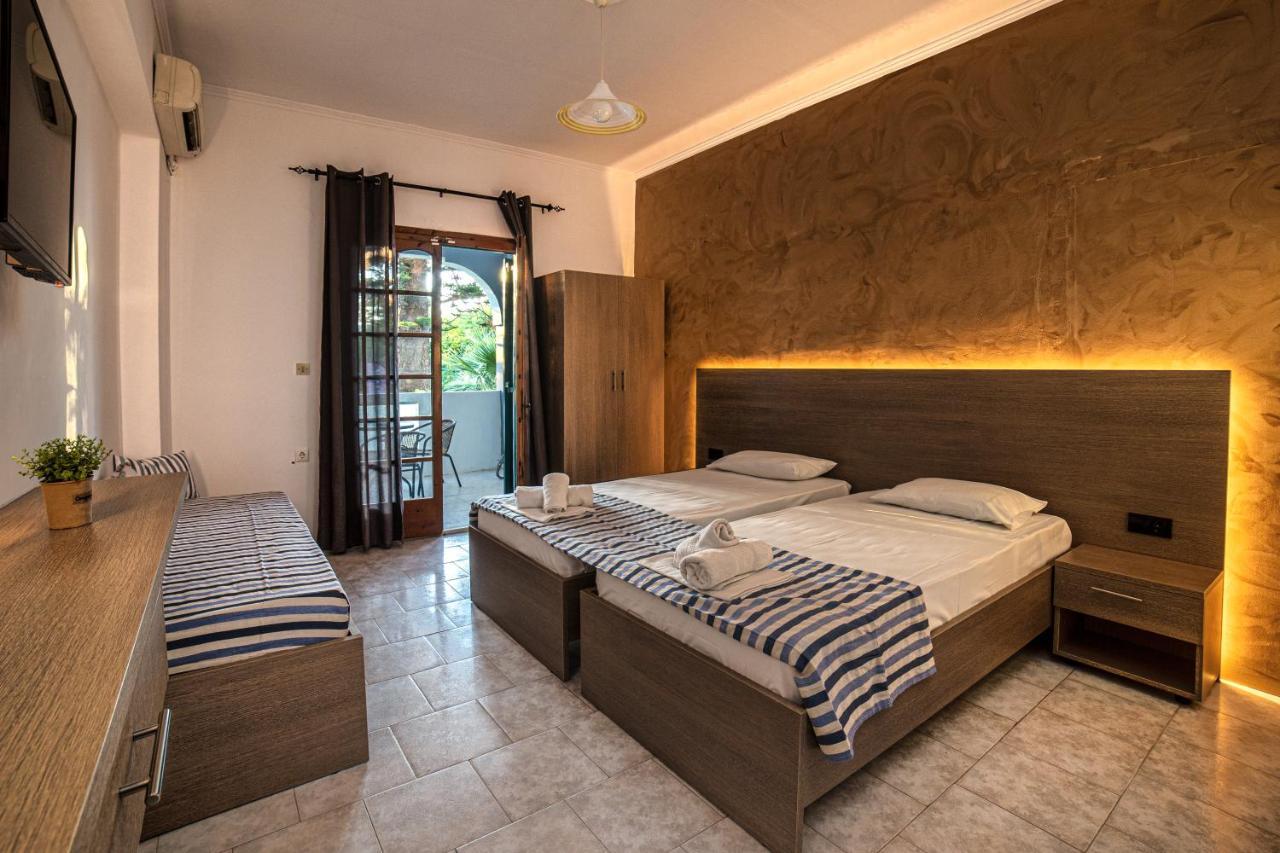 Amarylis Beachfront Studios Amoudi Luaran gambar