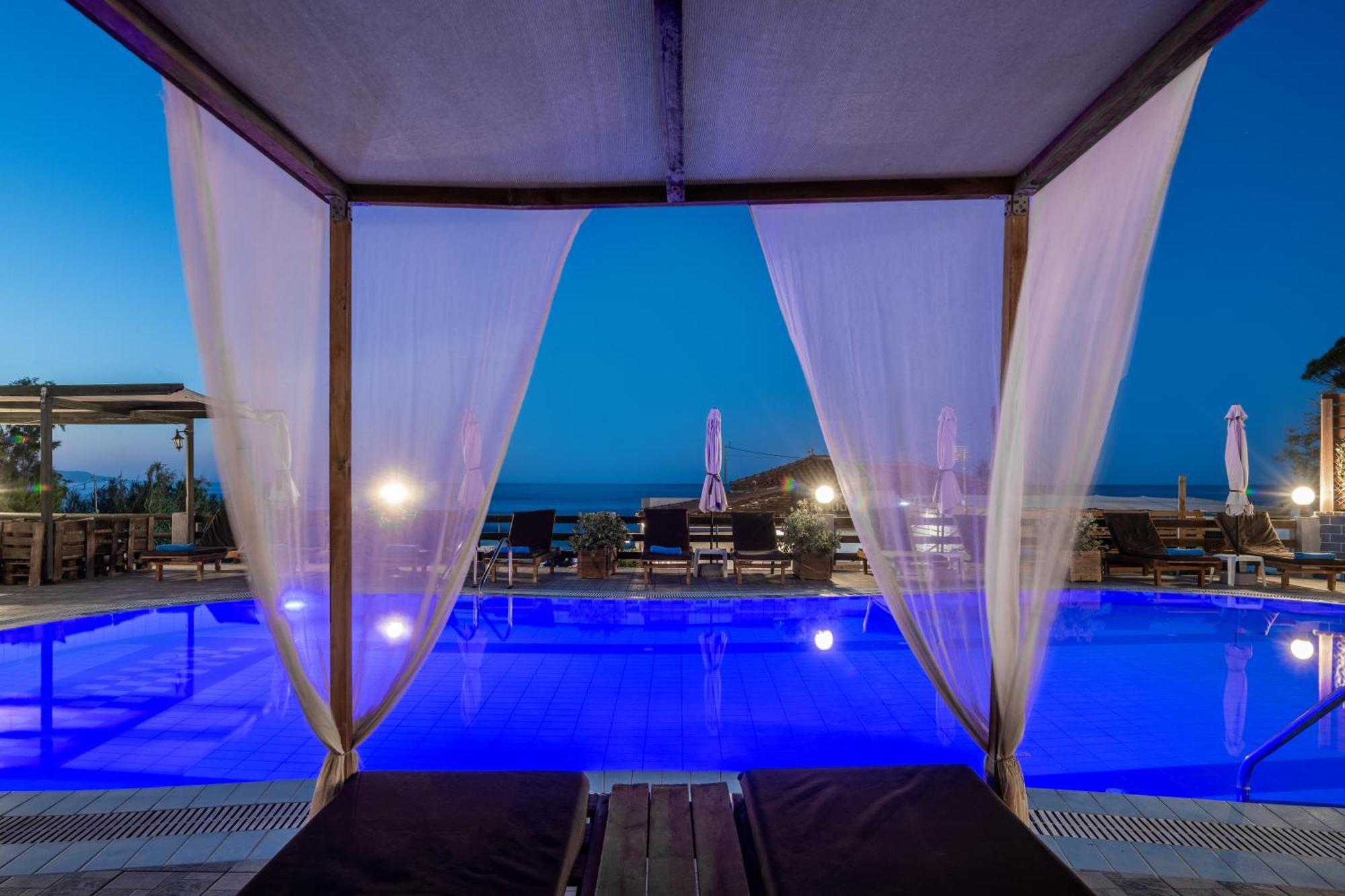 Amarylis Beachfront Studios Amoudi Luaran gambar