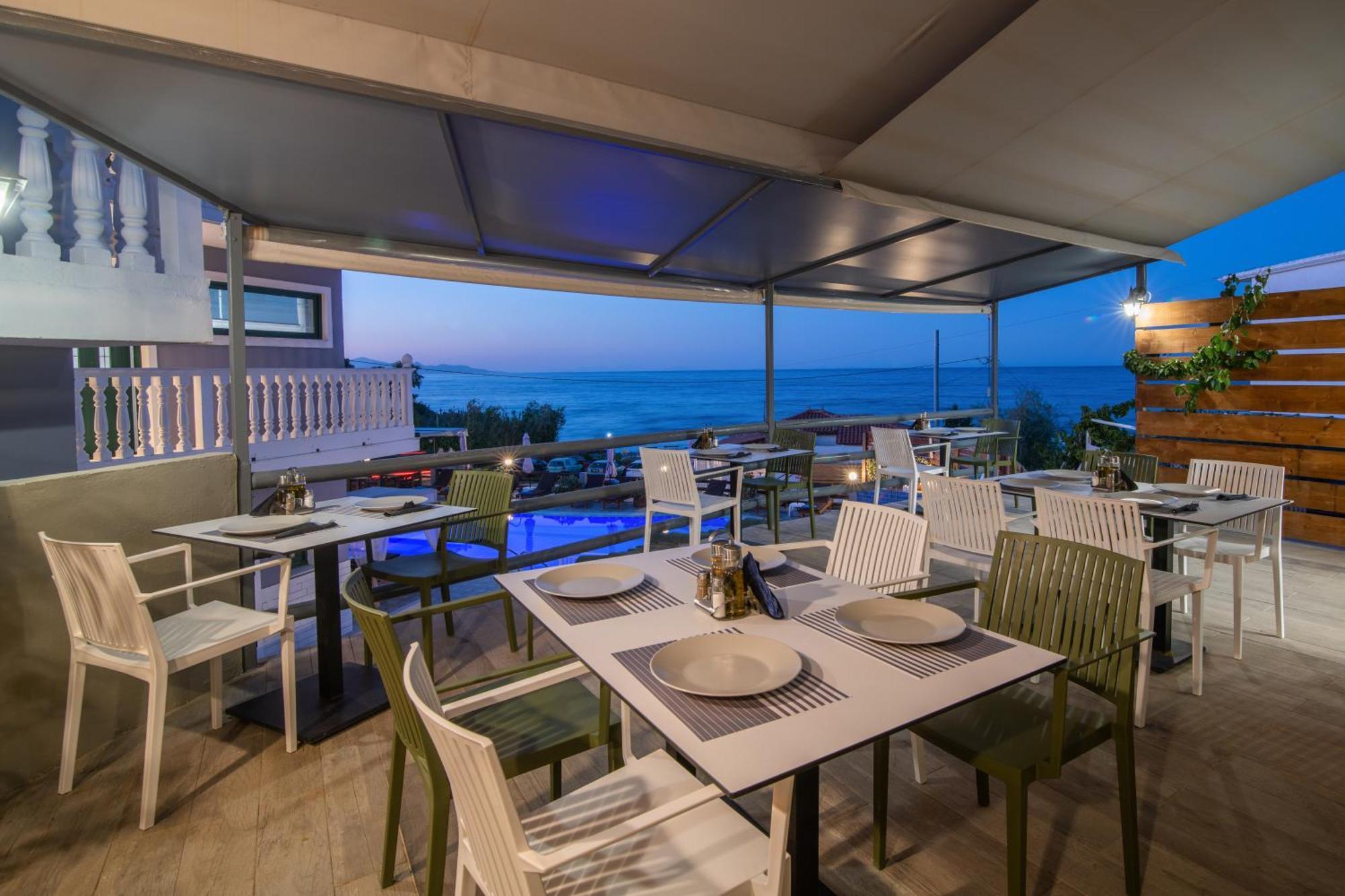 Amarylis Beachfront Studios Amoudi Luaran gambar