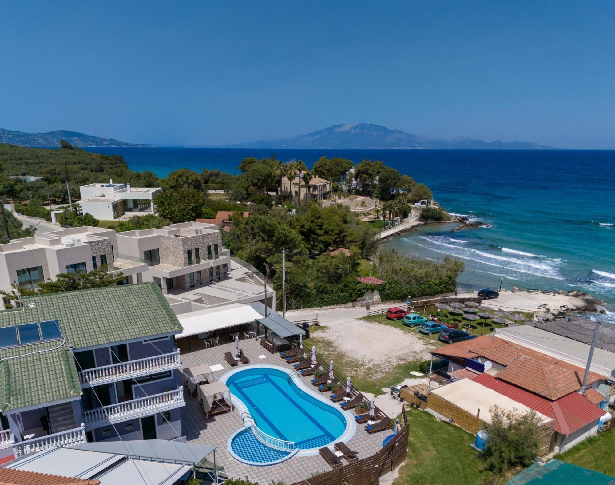 Amarylis Beachfront Studios Amoudi Luaran gambar