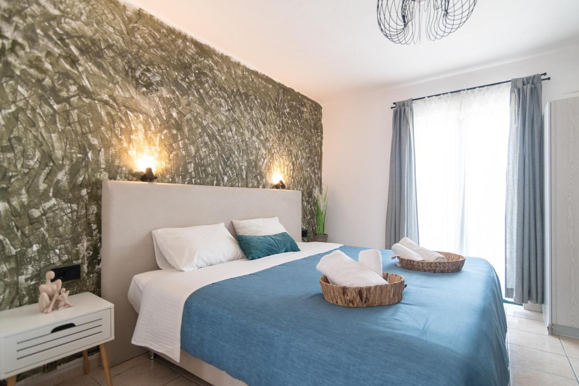 Amarylis Beachfront Studios Amoudi Luaran gambar