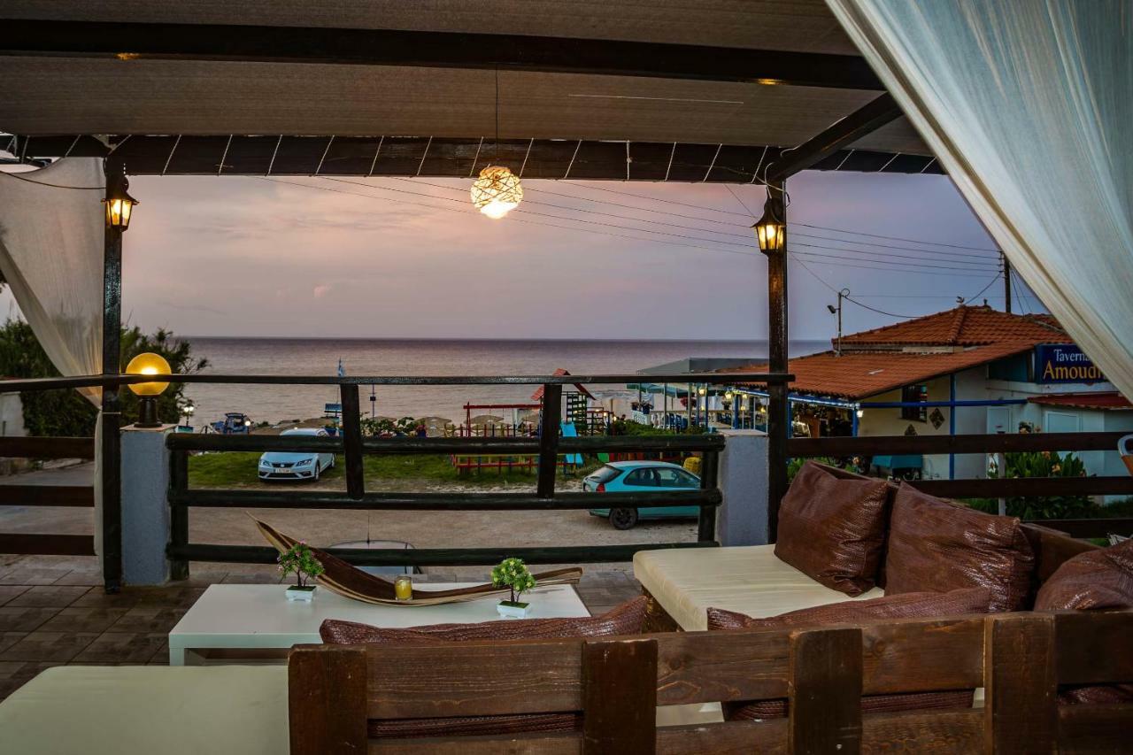 Amarylis Beachfront Studios Amoudi Luaran gambar